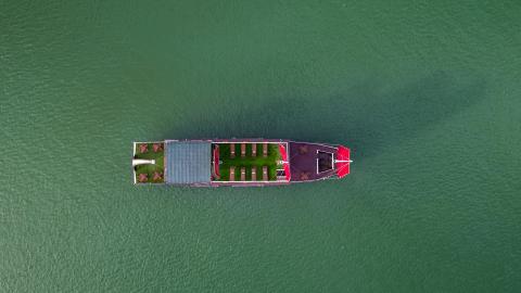 Amazing Halong Bay Luxury Sailing Vietnam
